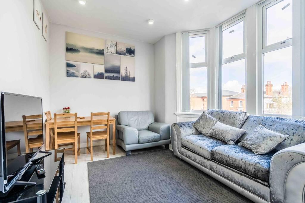 דירות ברמינגהאם Modern Flat In Moseley With Free Parking מראה חיצוני תמונה